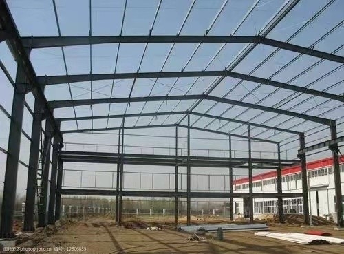 Soemüberspannen landwirtschaftliches industrielles Stahlgebäude-Doppeltes vor ausgeführte Halle